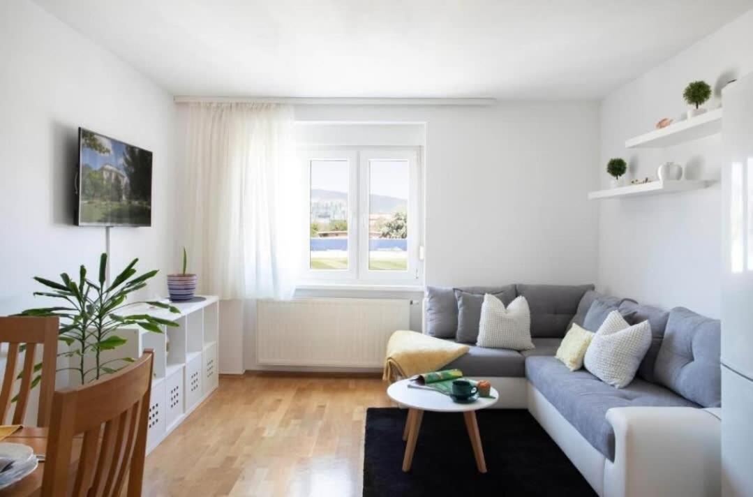 Tesla Apartment Urban Stay Zagreb Extérieur photo