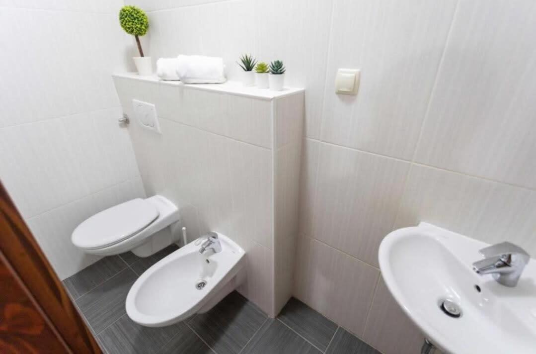 Tesla Apartment Urban Stay Zagreb Extérieur photo