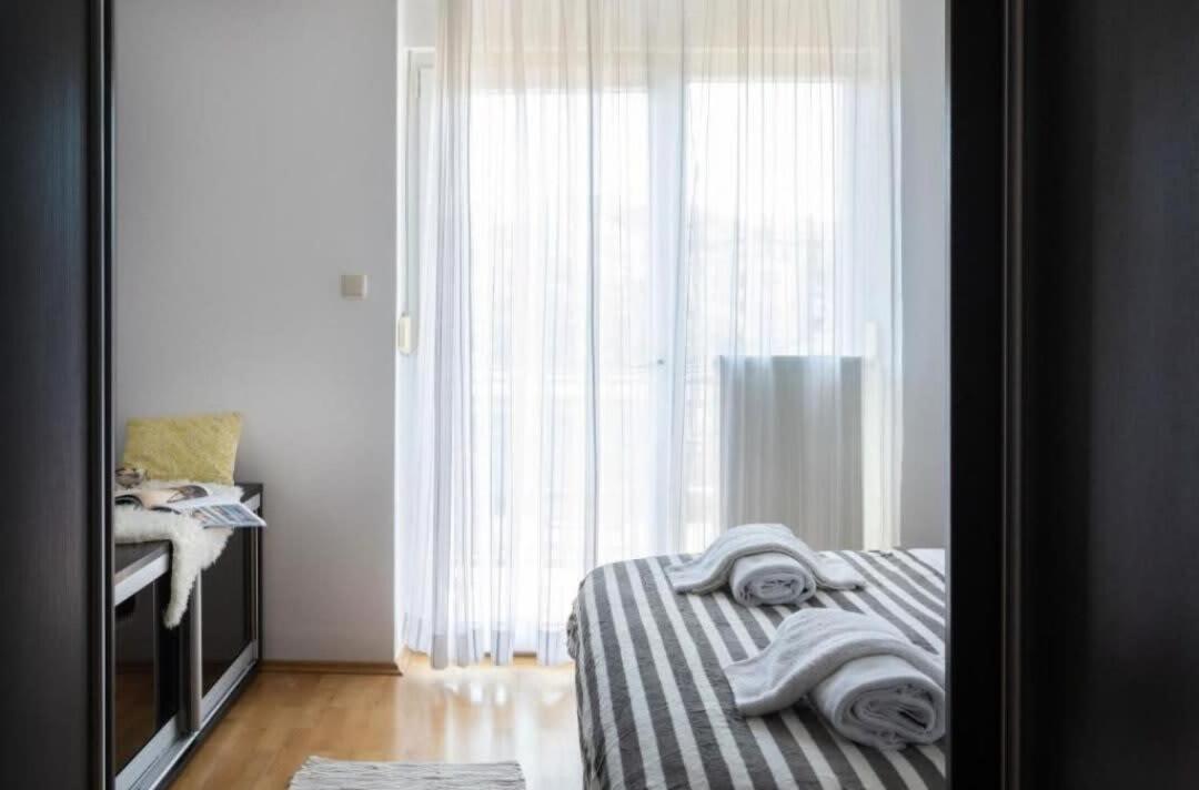 Tesla Apartment Urban Stay Zagreb Extérieur photo